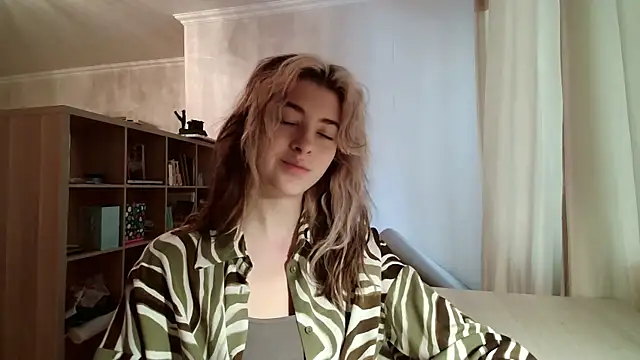 Snapshot of Dia_DeAmas chatting on 03-03-26, 10:43 Dia DeAmas online show from 03-03-26, 10:43