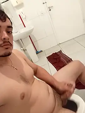 Juninho18c online show from 04-20-26, 05:05