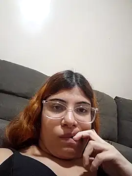 Snapshot of ruivinha09k chatting on 06-30-26, 10:33 ruivinha09k online show from 06-30-26, 10:33