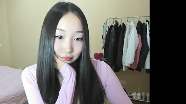 Snapshot of Amane_Yuki chatting on 03-24-26, 05:29 Amane Yuki online show from 03-24-26, 05:29