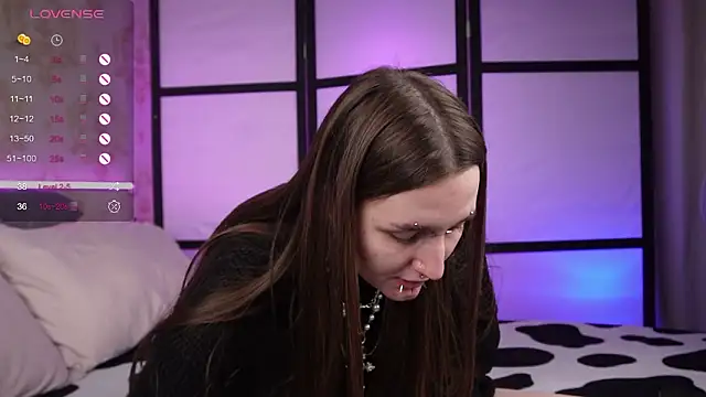 Alice Goth online show from 03-08-26, 08:40