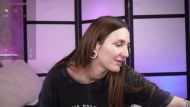 Alice Goth online show from 03-13-26, 10:55