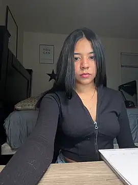 Snapshot of AnahiSkye chatting on 02-14-26, 05:59 AnahiSkye online show from 02-14-26, 05:59