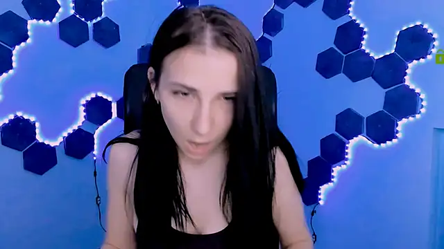 sweetie chloe  online show from 04-03-26, 08:56