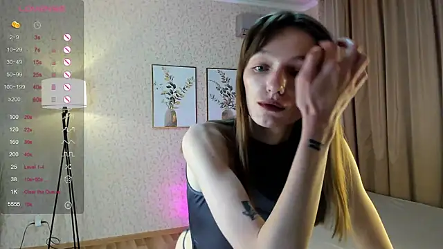 StinaJakobs online show from 01-06-26, 02:54