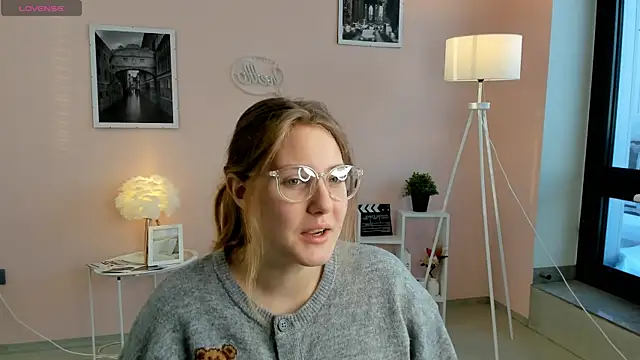 MaragretHathway online show from 01-11-26, 06:29