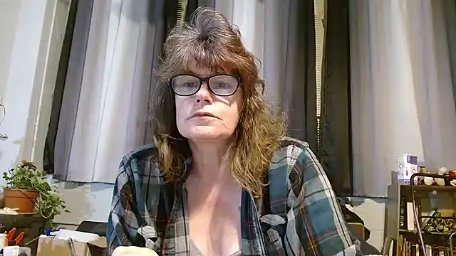 ladylavende3 online show from 02-26-25, 04:14