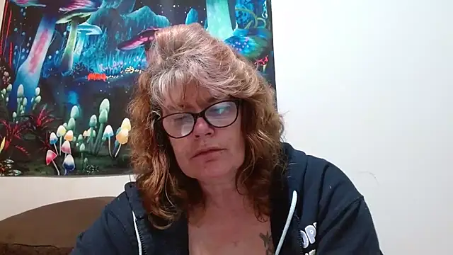 ladylavende3 online show from 02-18-26, 05:36