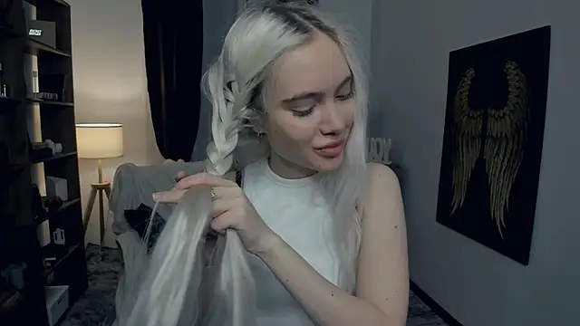 KristalCrowner online show from 02-04-26, 07:09