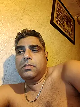 hardnhornybull online show from 03-11-26, 08:15