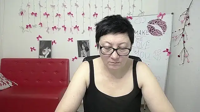 EmilyL0ve online show from 02-23-26, 07:33