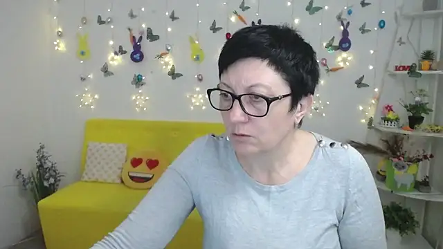 EmilyL0ve online show from 04-04-26, 05:38