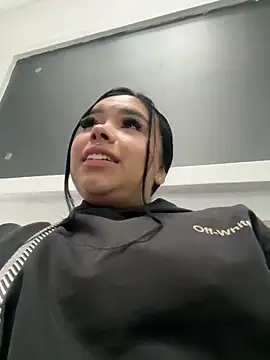 Snapshot of Liaevans__ chatting on 01-09-26, 06:21 Liaevans online show from 01-09-26, 06:21