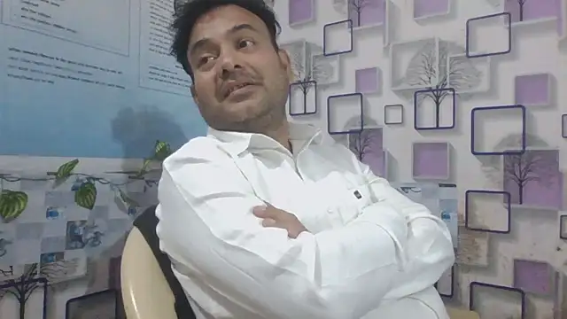 Snapshot of KUMA_500 chatting on 01-08-26, 01:24 KUMA 500 online show from 01-08-26, 01:24