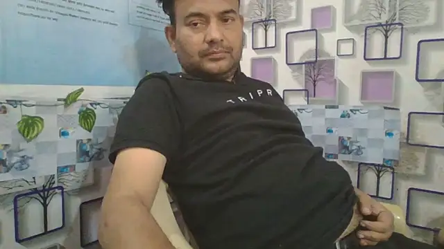 Snapshot of KUMA_500 chatting on 01-11-26, 05:12 KUMA 500 online show from 01-11-26, 05:12