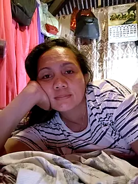 Snapshot of prettymomma24xx chatting on 06-21-26, 08:28 prettymomma24xx online show from 06-21-26, 08:28