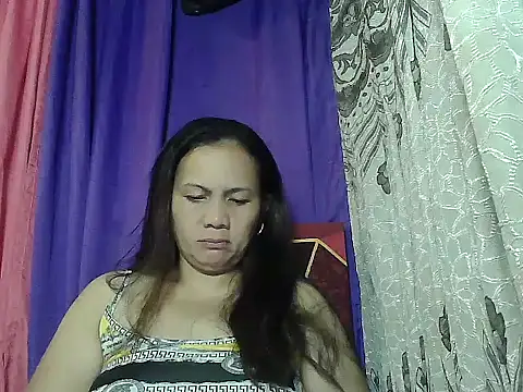 Snapshot of prettymomma24xx chatting on 06-21-26, 08:33 prettymomma24xx online show from 06-21-26, 08:33