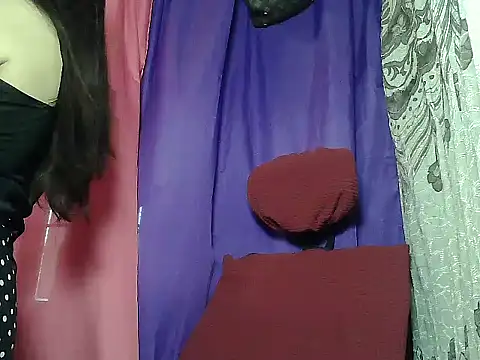 Snapshot of prettymomma24xx chatting on 07-10-26, 12:37 prettymomma24xx online show from 07-10-26, 12:37