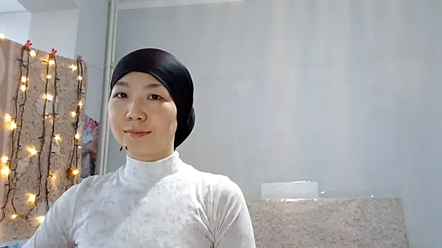 VuiCutie online show from 01-06-26, 03:10