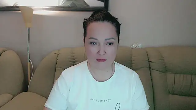 Snapshot of infinity_loveliness chatting on 10-18-25, 06:37 infinity loveliness online show from 10-18-25, 06:37