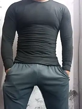 Snapshot of ravi18122 chatting on 01-12-26, 04:45 ravi18122 online show from 01-12-26, 04:45