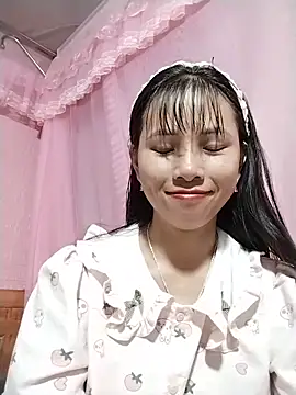 Snapshot of Wily-06 chatting on 06-21-26, 11:24 Wily-06 online show from 06-21-26, 11:24