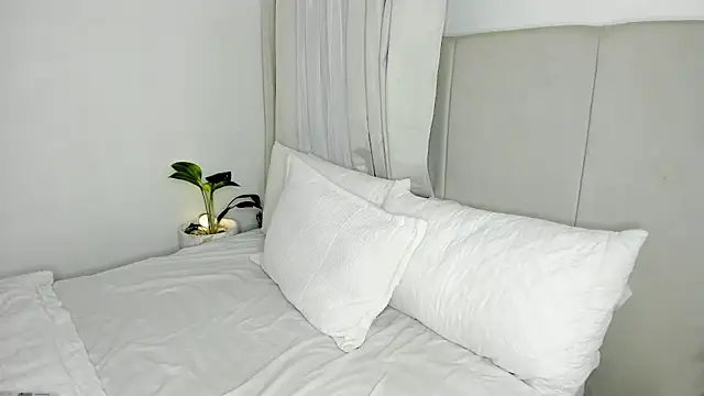 Snapshot of Soler_magnet chatting on 04-10-26, 08:35 Soler magnet online show from 04-10-26, 08:35