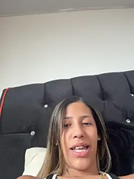 vicky bass  online show from 06-03-26, 02:33