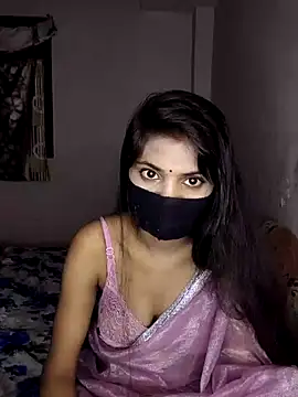 Snapshot of rani_coupleee chatting on 05-03-26, 04:35 rani coupleee online show from 05-03-26, 04:35