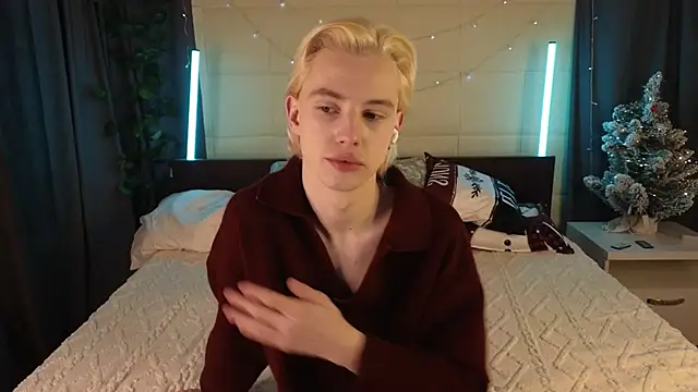 Snapshot of lucidangelok1 chatting on 01-08-26, 02:19 lucidangelok1 online show from 01-08-26, 02:19