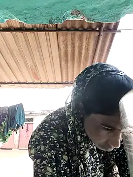 lodhi8080 online show from 02-10-26, 10:52