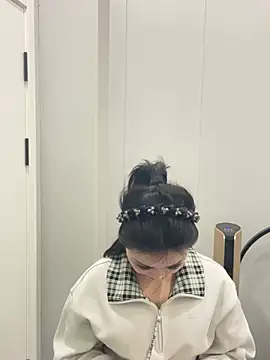 Snapshot of 940940_1688 chatting on 02-02-26, 12:48 940940 1688 online show from 02-02-26, 12:48