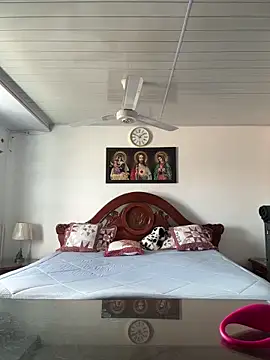 lriana miller online show from 03-22-26, 08:34