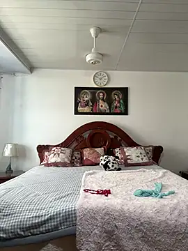 lriana miller online show from 03-26-26, 05:40