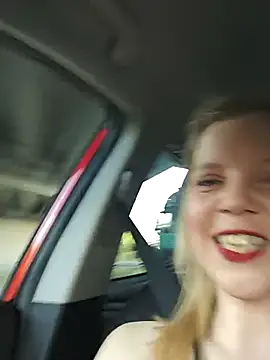 VlaamseMaaike online show from 04-30-26, 06:14