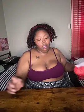 Chocolatebunnyxx96 online show from 03-03-26, 09:42