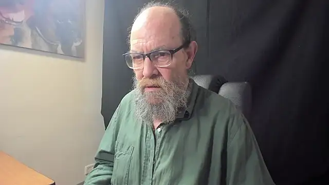 Uncle Hottie online show from 02-02-26, 04:06