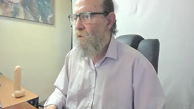 Snapshot of Uncle_Hottie chatting on 03-05-26, 04:36 Uncle Hottie online show from 03-05-26, 04:36
