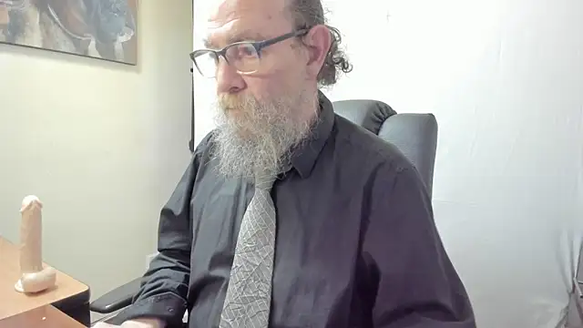 Snapshot of Uncle_Hottie chatting on 03-07-26, 04:48 Uncle Hottie online show from 03-07-26, 04:48