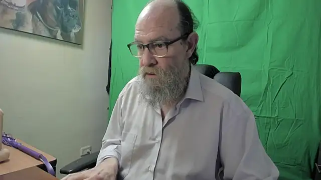 Snapshot of Uncle_Hottie chatting on 03-16-26, 04:55 Uncle Hottie online show from 03-16-26, 04:55