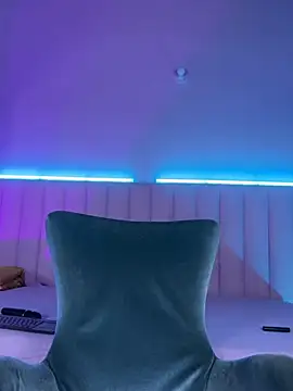 Denightjones online show from 03-11-26, 03:23