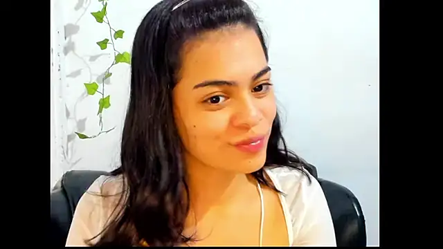 Snapshot of Antonella_Gomez22 chatting on 05-05-26, 01:35 Antonella Gomez22 online show from 05-05-26, 01:35