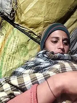 Snapshot of Bhavna8080 chatting on 01-13-26, 06:13 Bhavna8080 online show from 01-13-26, 06:13