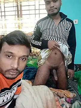 Snapshot of soft_couple778 chatting on 01-06-26, 04:05 soft couple778 online show from 01-06-26, 04:05