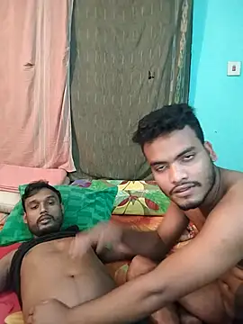 Snapshot of soft_couple778 chatting on 01-15-26, 04:22 soft couple778 online show from 01-15-26, 04:22