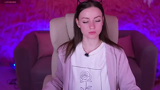 AlexaFleur online show from 04-11-26, 06:29