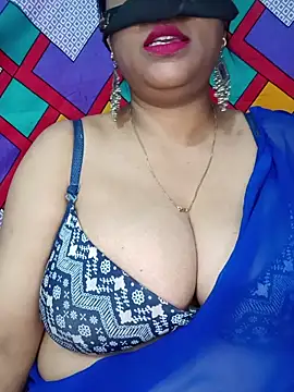 Snapshot of Hot-BHABHI696 chatting on 06-07-26, 11:03 Hot-BHABHI696 online show from 06-07-26, 11:03