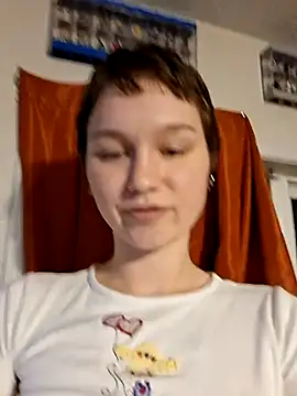 Snapshot of SugarNCinnamon chatting on 05-15-26, 11:56 SugarNCinnamon online show from 05-15-26, 11:56