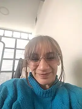 Snapshot of AvaStonee chatting on 01-10-26, 04:42 AvaStonee online show from 01-10-26, 04:42