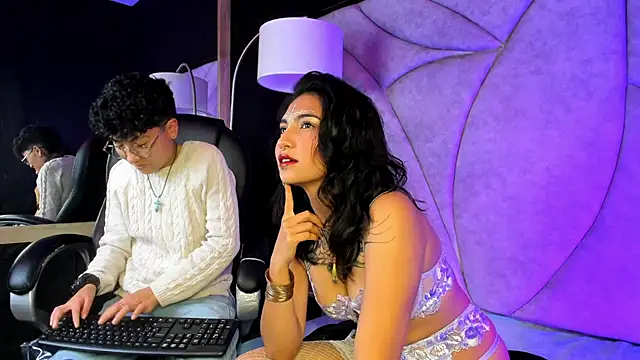 velvet mystic online show from 04-16-26, 03:40